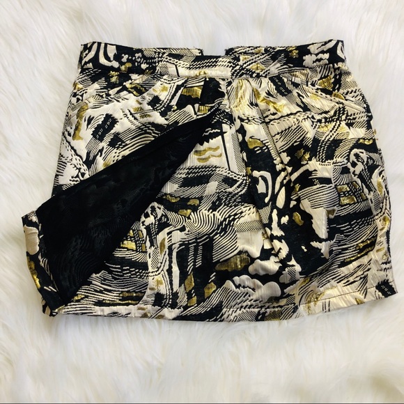 Sugarlips Faux Wrap Mini Skirt (M) - Picture 2 of 7